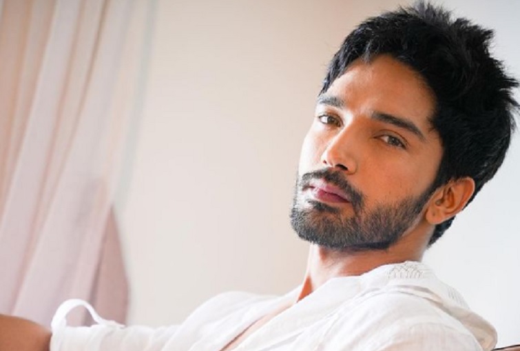 Harsh Rajput in Teri Meri Doriyaann