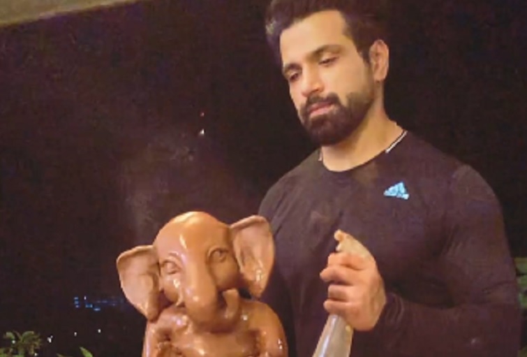 Rithvikk Dhanjani Ganesha Idol