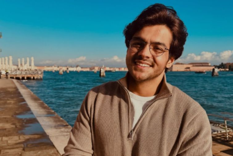 Ashish Chanchlani Ekaki